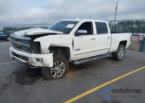 2015 Chevrolet Silverado 2500Hd High Country из США, поврежденный, VIN 1GC1KXE83FF681914